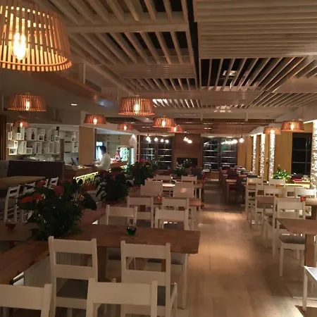 Anin Dvor Motel *